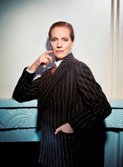Julie Andrews, absolutely perfect in Victor/Victoria.